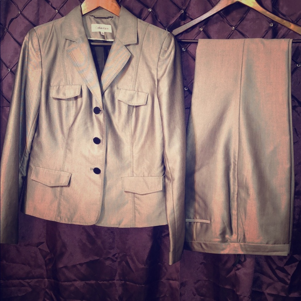 Calvin Klein 2 Piece Suit